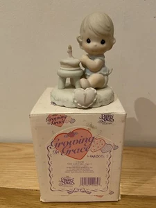 Precious Moments Mädchen 136190 Figur Growing in Grace - Alter 1 mit Box - Bild 1 von 10