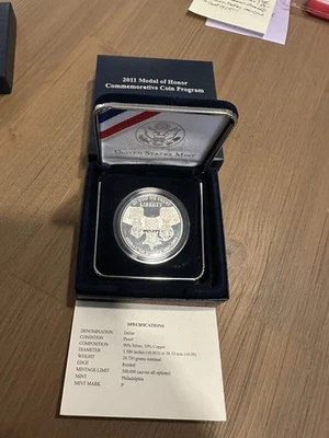 2011 P Medal of Honor Commemorative - Proof Silver Dollar ~ w/Box & COA - Image 1 of 3