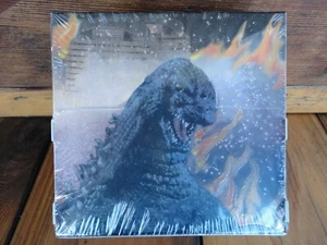 Scatola sigillata in fabbrica immagini fumetti Godzilla Chromium 1996 - 36 confezioni carte collezionabili - Foto 1 di 22