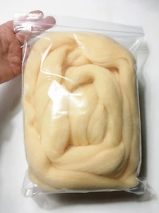 HR021-100-FS MOREZMORE YELLOW FLESH 100g Merino Wool Roving Needle Felting - Picture 1 of 7