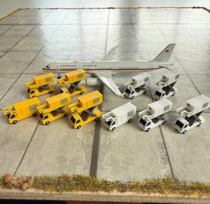 per Herpa Wings 1:500 10x Catering Vehicle Cargo GSE / accessori aeroportuali - Foto 1 di 28