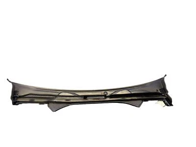 2021-2024 BMW M3 FRONT WINDSHIELD COVER TRIM COVER 51717427845 - Image 1 of 4