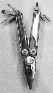 Leatherman Surge Multi-Tool - Picture 1 of 9