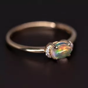 Anillo de compromiso de boda minimalista mexicano ópalo de fuego y diamantes oro amarillo 18k - Imagen 1 de 12