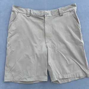 Under Armour Shorts Mens 36 Khaki Tan Golf Performance Polyester Athletic - Picture 1 of 19