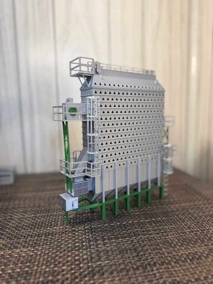 1/64 Scale Mixed Flow Grain Dryer. 3d Printed - Image 1 of 4
