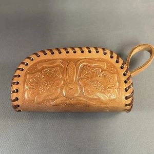 Vintage Tooled Leather COIN PURSE Western SERVAL Zipper pull Hamilton Montana - Picture 1 of 9