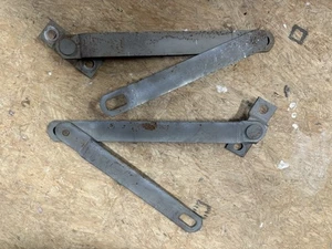 1966-1977 Early Ford Bronco Tailgate Supports OEM 66-77 - Bild 1 von 4