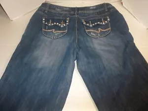 Womens Plus Size 18W Fashion Bug Denim Capri's Rhinestone - Picture 1 of 5