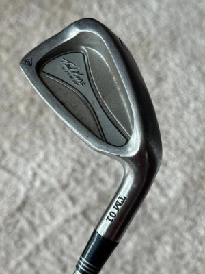 TAD MOORE TM 01 #7 IRON WITH A FIRM FLEX RIFLE SHAFT AND A VELVET GRIP - Image 1 of 4