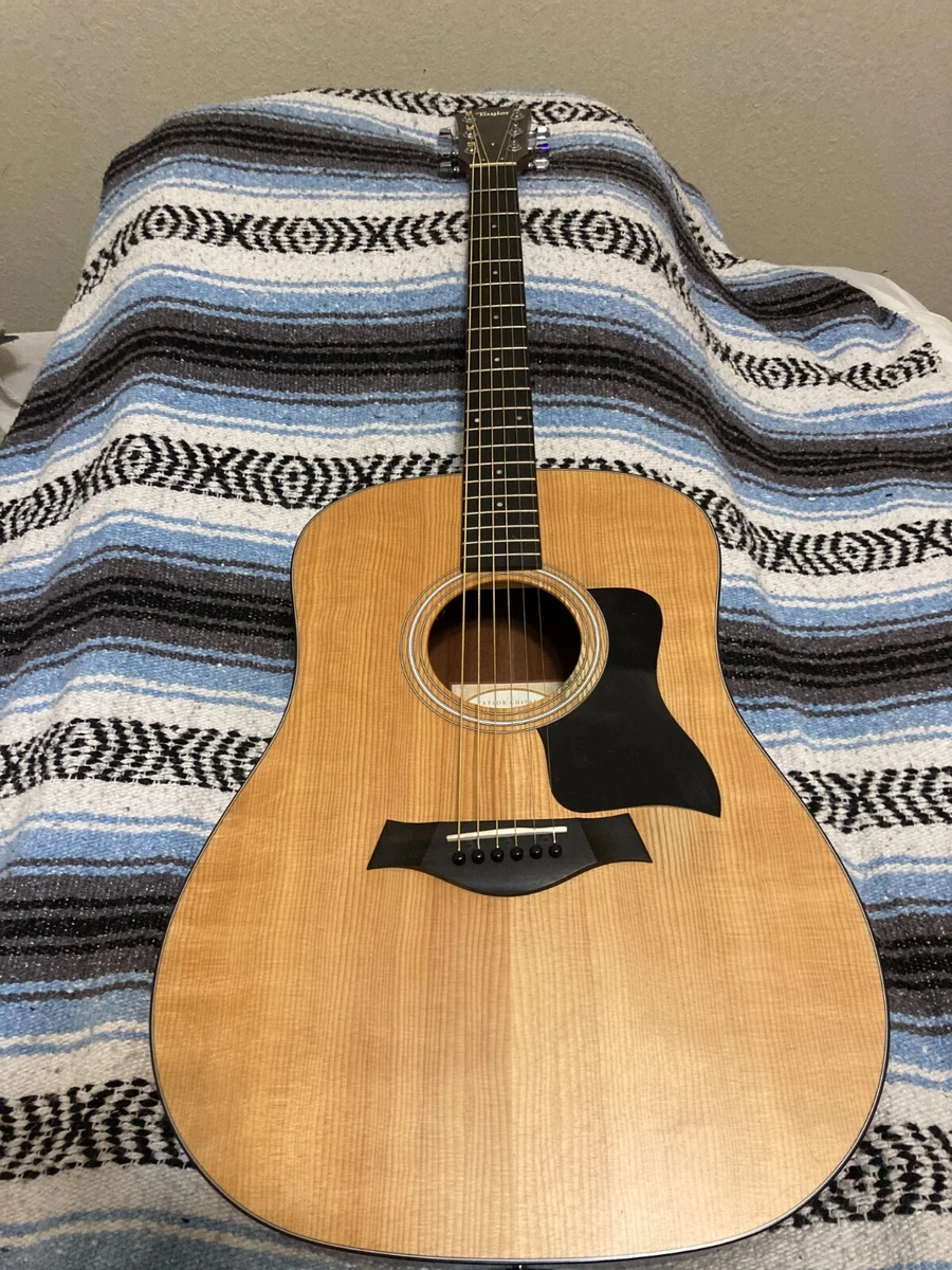 Taylor 110e−walnut　2017 Acoustic Guitar Taylor 110e Walnut 2017 Natural Sitka Spruce Top