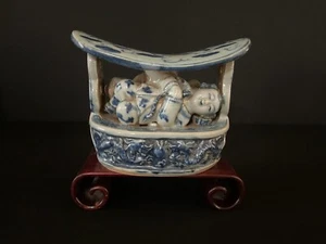 Rare Antique Chinese Blue and White Dragon Boat Porcelain Pillow w/Stand - Picture 1 of 13