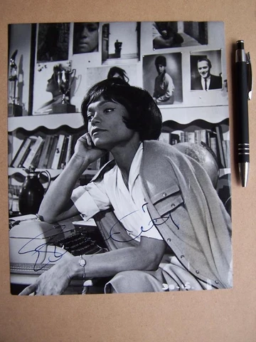 Eartha Kitt  Autograph (GC7) poor image please read below Cover