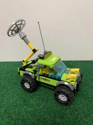 Lego City 60121 Volcano Exploration Jeep/ Truck With Accessories - Image 1 of 4