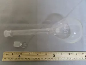 PYREX Glass Class A 250mL TC ±0.12 Volumetric Flask + Kimax Stopper Size #16 - Picture 1 of 2