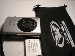 Canon PowerShot SD870 IS Digital ELPH 8.0MP 3.8x Digital Camera Silver - Foto 1 di 14