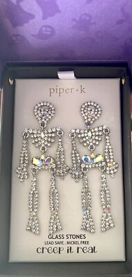 PENDIENTES PIPER K ESQUELETO COLGANTE ESTRÁS GOTA HALLOWEEN 3.5" VIDRIO BRILLANTE NUEVO EN CAJA Foto 1 de 4