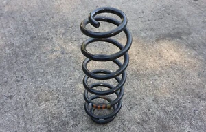 Feder Skoda Superb Kombi 3T, 2,0Tdi, Fahrwerksfeder Spiralfeder hinten - Bild 1 von 4