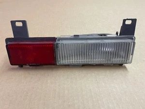 Corvette rear side marker turn signal corner light RH passenger side 84,85,86,87 - Picture 1 of 7