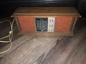Vintage RCA Solid State Dual Speaker Radio - working