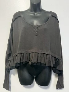 Jorge Cropped Ruffle Off Shoulder Batwing Long Sleeved Top. Size: Small/8. - Picture 1 of 6