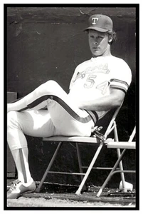 Steve Buechele (1984) Texas Rangers Vintage Baseball Postcard PCTX - Picture 1 of 2