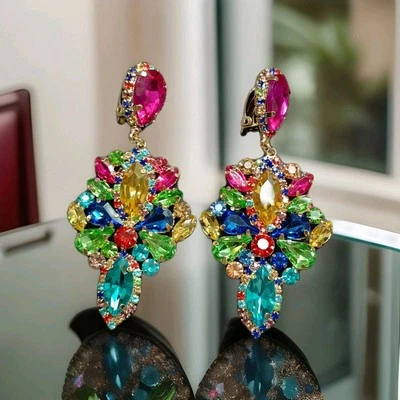 1 paar Ohrringe Clip  Ornament Acryl goldfarben/mehrfarbig brillant Modeschmuck  - Bild 1 von 4