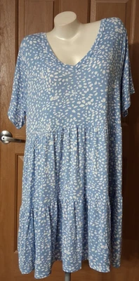 Mudpie 蓝色分层 T 恤连衣裙 V 领短袖 Misses XL 码全新带标签 — 第 1/4 张图片