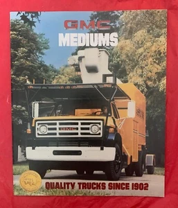 GMC "MEDIUMS" 1981 - Original LKW Händler Verkaufsprospekt / Katalog - Bild 1 von 11