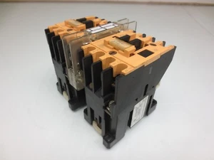ALLEN BRADLEY 104-A09ND3 CONTATTORE RETROMARCIA 100-A09ND3 - Foto 1 di 7