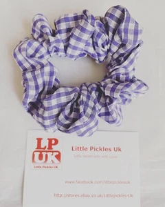 Accessoires, Haar Scrunchies, Handarbeit, Schuluniform, lila kariert, Gingham - Bild 1 von 1
