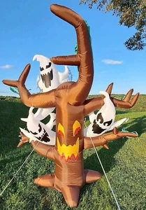 6 pieds Arbre Mort LED avec Fantôme Soufflé Gonflable 5125015 Halloween Haunters - Photo 1/5
