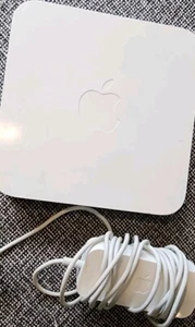 Apple AirPort Extreme Basisstation WLAN Router A1143 Modell 2006 - Bild 1 von 5