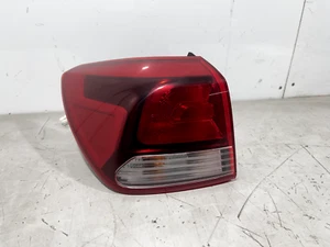 2018-2023 KIA RIO MK4 HATCHBACK REAR LEFT PASSENGER SIDE TAIL LIGHT 92401H8000 - Picture 1 of 12
