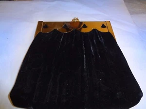 VINTAGE HANDTASCHE SCHWARZ SAMT MIT GOLDFARBENEM BESATZ & ANGEBRACHTER MÜNZBÖRSE - Bild 1 von 7