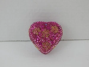 Caja de baratijas rosa con cuentas brillantes en forma de corazón - Imagen 1 de 11
