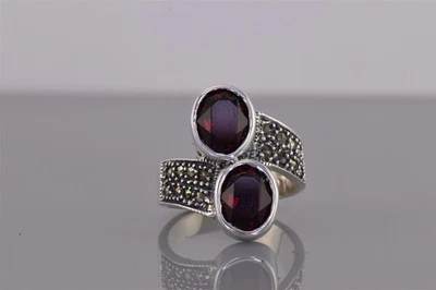 Sterling Silver Oval Red Cubic Zirconia Marcasite Accented Band Ring 925 Sz: 9 - Image 1 of 4