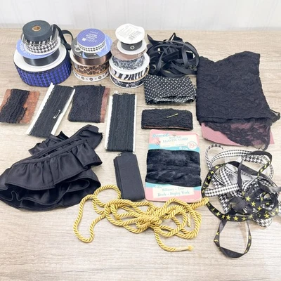 Vintage Lot Of Lace Trim, Edging, Sewing, Crafting, Doll Restoration, Yardage - Image 1 of 4