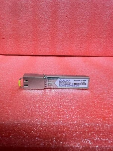 Finisar FCLF-8521-3 1000Base-T RJ45 copper SFP transceiver - Picture 1 of 3