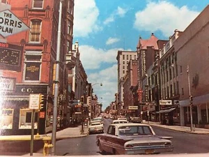 C. 1960s Wheeling WV Market Street Cars Autos Postcard West Virginia - Picture 1 of 3