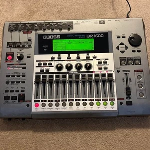 Roland VS-1880 Digital Audio Workstation - 8-Spur Recorder - getestet &... - Bild 1 von 11