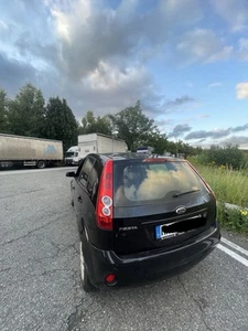 Sparsamer Ford Fiesta - Bild 1 von 7