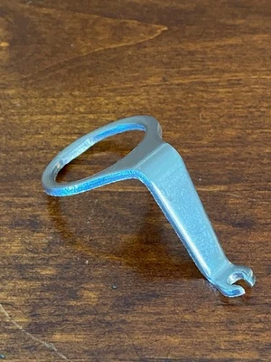 Mafac Colgador de Freno Delantero Auriculares Centro Tire Cable Yugo Francia De Colección Foto 1 de 3