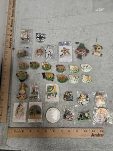 lote de 31 alfileres de leones de colección, en su mayoría del medio oeste de Estados Unidos, algunos de Canadá, 1980-84 - Imagen 1 de 10