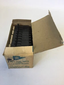 ITE QT1-2030 6 EQ-T DUAL UNITS PLUG-IN CIRCUIT BREAKER 120/240VAC 20/30A - Picture 1 of 10