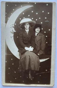 RPPC Real Photo Postcard - Two Women Posing With The Man In The Moon Portrait  - Picture 1 of 2