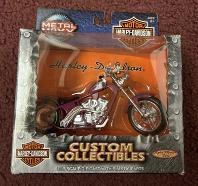 Bicicleta ancha Harley-Davidson Diecast Dyna Metal Maxx Spin Master 1:17 Foto 1 de 4