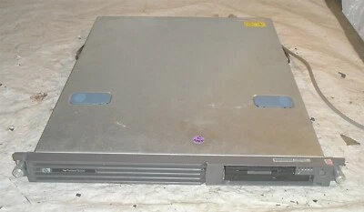 HP ProLiant DL320 - Image 1 of 4