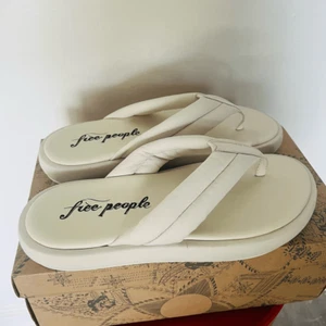 FREE PEOPLE Wonderland Leather Sandal Flip Flop, Size 8, White, NWT - Picture 1 of 17