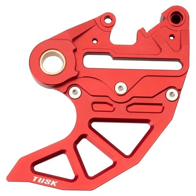 Soporte de pinza de freno trasero Tusk con protector de disco de freno rojo para HUSQVARNA TC 125 Foto 1 de 2